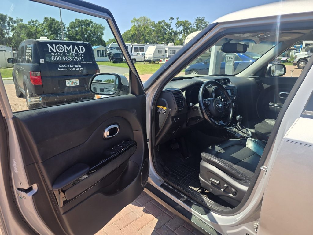 kia soul that was professionally detailed by nomad wash in bradenton